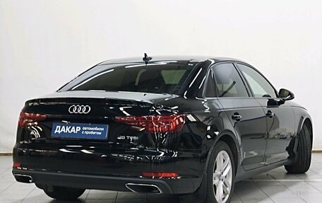 Audi A4, 2018 год, 2 370 000 рублей, 3 фотография
