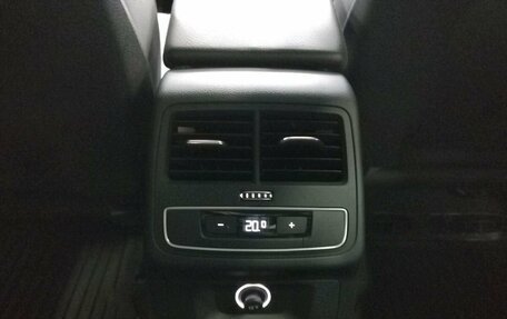 Audi A4, 2018 год, 2 370 000 рублей, 15 фотография