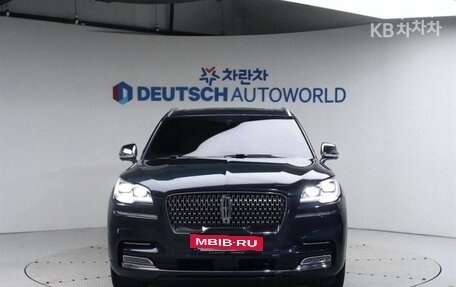 Lincoln Aviator II, 2022 год, 4 016 000 рублей, 2 фотография