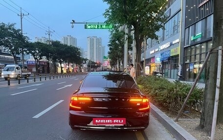 Volvo S90 II рестайлинг, 2022 год, 4 350 000 рублей, 2 фотография