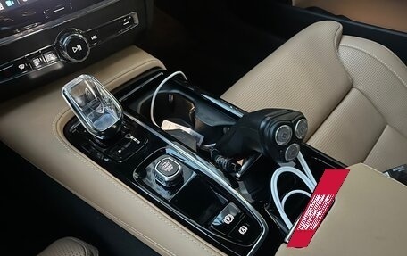 Volvo S90 II рестайлинг, 2022 год, 4 350 000 рублей, 5 фотография
