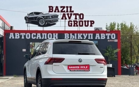 Volkswagen Tiguan II, 2018 год, 2 100 000 рублей, 9 фотография