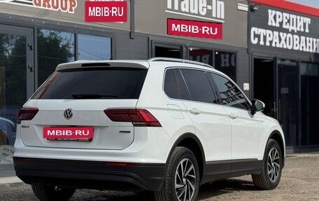 Volkswagen Tiguan II, 2018 год, 2 100 000 рублей, 12 фотография