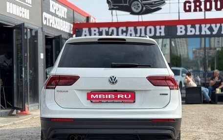 Volkswagen Tiguan II, 2018 год, 2 100 000 рублей, 11 фотография