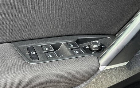 Volkswagen Tiguan II, 2018 год, 2 100 000 рублей, 32 фотография