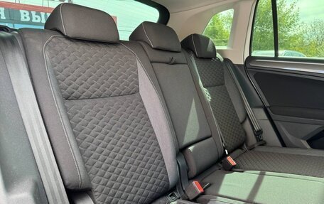 Volkswagen Tiguan II, 2018 год, 2 100 000 рублей, 18 фотография