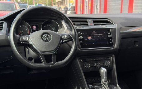 Volkswagen Tiguan II, 2018 год, 2 100 000 рублей, 23 фотография