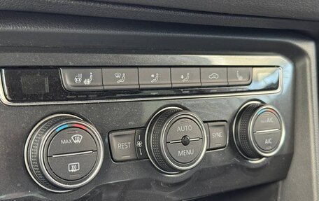 Volkswagen Tiguan II, 2018 год, 2 100 000 рублей, 24 фотография