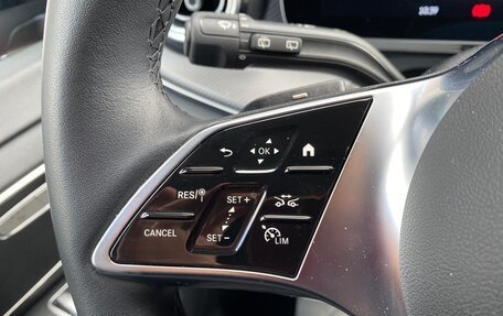 Mercedes-Benz V-Класс, 2024 год, 15 500 000 рублей, 20 фотография