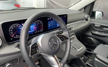 Mercedes-Benz V-Класс, 2024 год, 15 500 000 рублей, 13 фотография