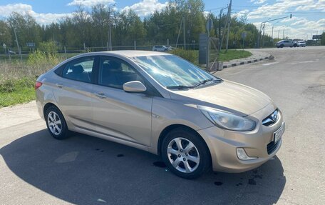 Hyundai Solaris II рестайлинг, 2011 год, 780 000 рублей, 3 фотография