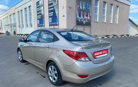 Hyundai Solaris II рестайлинг, 2011 год, 780 000 рублей, 7 фотография