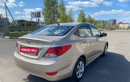 Hyundai Solaris II рестайлинг, 2011 год, 780 000 рублей, 5 фотография