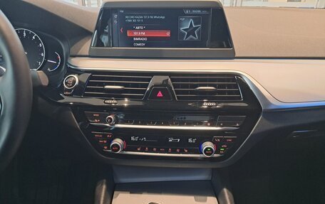 BMW 5 серия, 2019 год, 3 070 000 рублей, 18 фотография