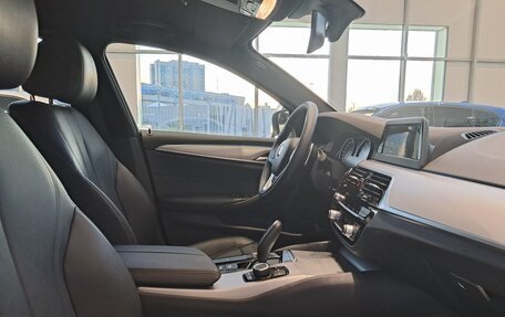 BMW 5 серия, 2019 год, 3 070 000 рублей, 13 фотография