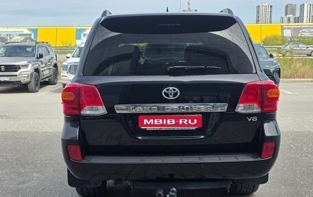Toyota Land Cruiser 200, 2013 год, 3 200 000 рублей, 1 фотография