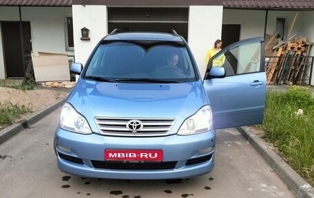 Toyota Avensis Verso I рестайлинг, 2005 год, 1 100 000 рублей, 1 фотография