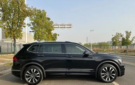 Volkswagen Tiguan II, 2021 год, 2 000 900 рублей, 5 фотография