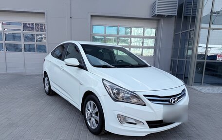 Hyundai Solaris II рестайлинг, 2015 год, 1 180 000 рублей, 3 фотография