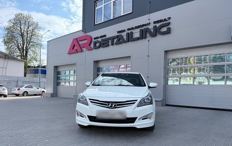 Hyundai Solaris II рестайлинг, 2015 год, 1 180 000 рублей, 2 фотография