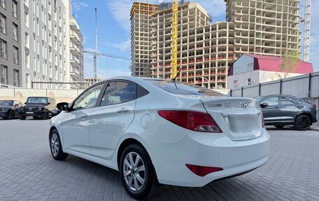 Hyundai Solaris II рестайлинг, 2015 год, 1 180 000 рублей, 6 фотография
