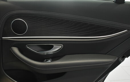 Mercedes-Benz E-Класс, 2020 год, 4 050 000 рублей, 10 фотография