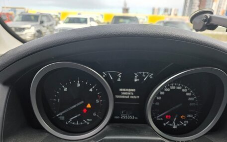 Toyota Land Cruiser 200, 2013 год, 3 200 000 рублей, 6 фотография
