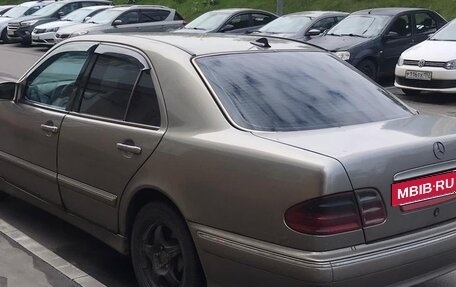 Mercedes-Benz E-Класс, 2000 год, 400 000 рублей, 6 фотография