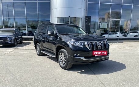 Toyota Land Cruiser Prado 150 рестайлинг 2, 2018 год, 5 300 000 рублей, 7 фотография