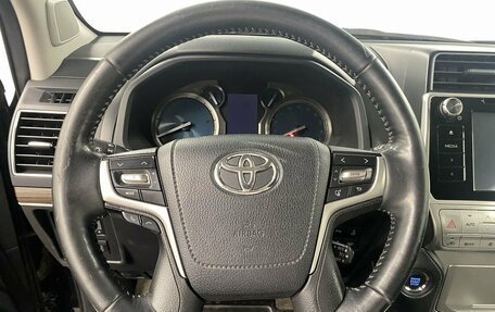 Toyota Land Cruiser Prado 150 рестайлинг 2, 2018 год, 5 300 000 рублей, 22 фотография