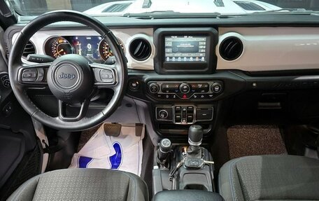 Jeep Wrangler, 2021 год, 3 340 006 рублей, 5 фотография