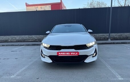 KIA K5, 2022 год, 2 600 000 рублей, 2 фотография