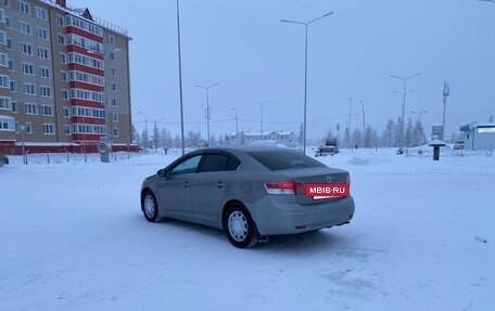 Toyota Avensis III рестайлинг, 2010 год, 1 200 000 рублей, 2 фотография
