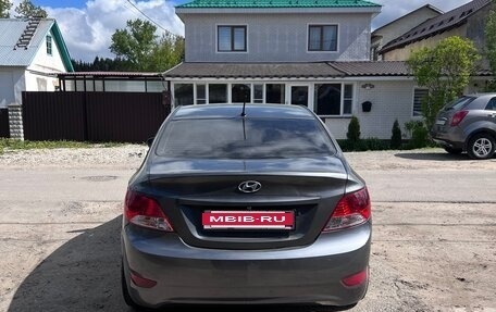 Hyundai Solaris II рестайлинг, 2012 год, 700 000 рублей, 6 фотография