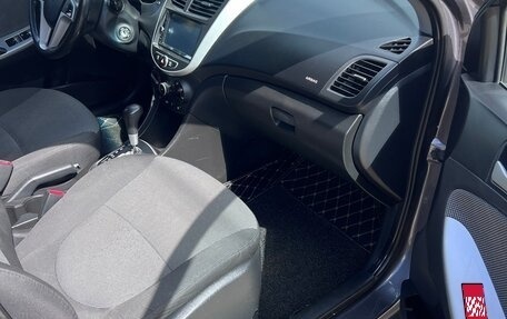 Hyundai Solaris II рестайлинг, 2012 год, 700 000 рублей, 14 фотография
