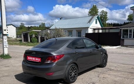 Hyundai Solaris II рестайлинг, 2012 год, 700 000 рублей, 7 фотография