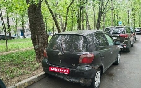 Toyota Vitz, 2000 год, 290 000 рублей, 3 фотография