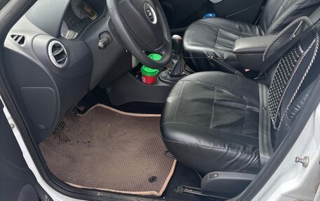 Renault Sandero I, 2012 год, 590 000 рублей, 7 фотография