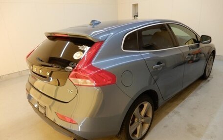 Volvo V40 II рестайлинг, 2014 год, 780 000 рублей, 4 фотография