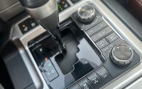 Toyota Land Cruiser 200, 2016 год, 6 800 000 рублей, 12 фотография