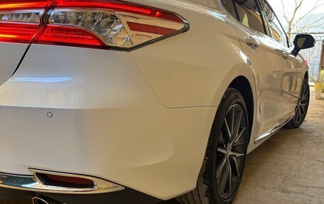 Toyota Camry, 2023 год, 3 850 000 рублей, 2 фотография