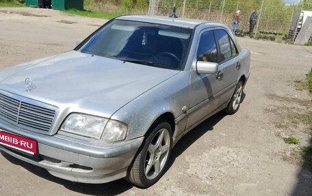 Mercedes-Benz C-Класс, 2000 год, 250 000 рублей, 9 фотография