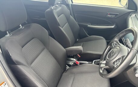 Suzuki Swift V, 2018 год, 1 395 000 рублей, 13 фотография