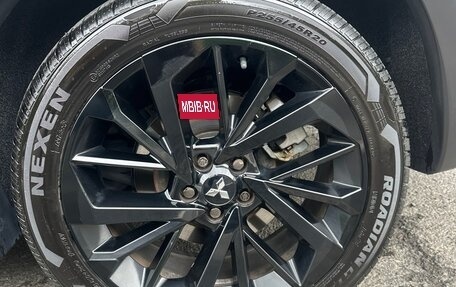 Mitsubishi Outlander, 2022 год, 3 600 000 рублей, 18 фотография