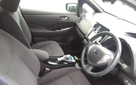 Nissan Leaf I, 2016 год, 850 000 рублей, 8 фотография