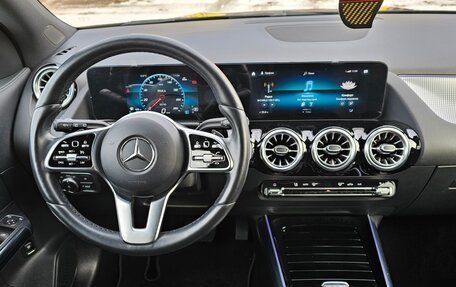 Mercedes-Benz GLA, 2020 год, 3 550 000 рублей, 10 фотография