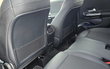 Mercedes-Benz GLA, 2020 год, 3 550 000 рублей, 14 фотография