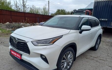 Toyota Highlander, 2021 год, 5 300 000 рублей, 1 фотография
