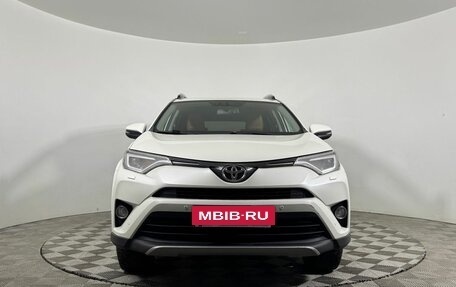 Toyota RAV4, 2017 год, 2 600 000 рублей, 2 фотография