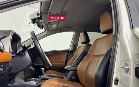Toyota RAV4, 2017 год, 2 600 000 рублей, 14 фотография